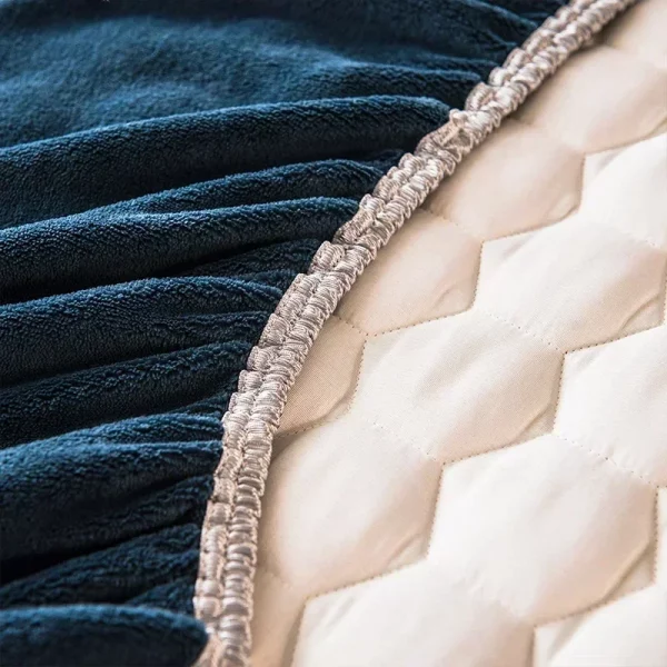 Thick Quilted Plush Double Bed Fitted Sheet - Image 6